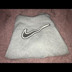 Grey men’s Nike sweatshirt